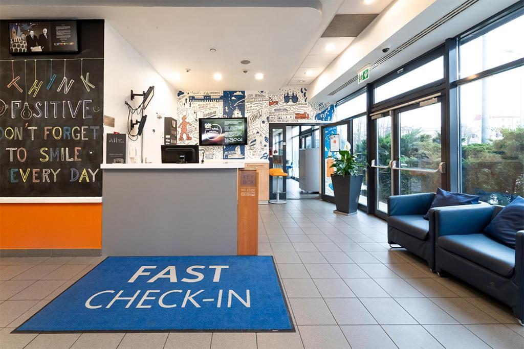 Ibis Budget Krakow Bronowice 外观 照片